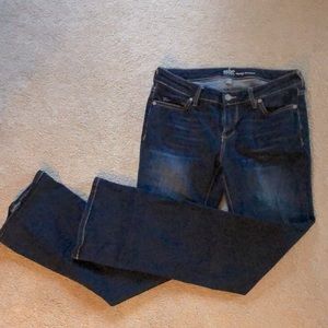 Curvy boot stretchy jeans. Barely worn. Excellent condition
